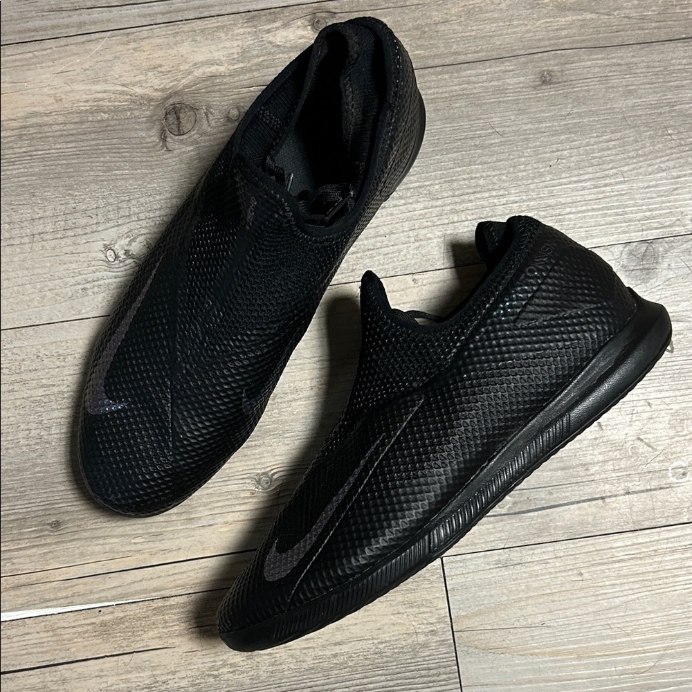Nike Phantom Vision 2 size Eur 40